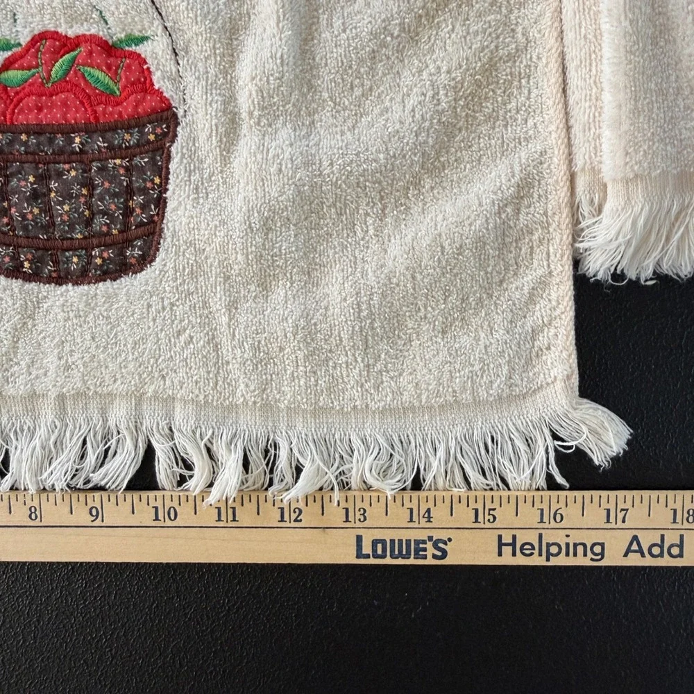 Vintage Apple Basket Applique Hand Towels Set of 2 Cream Fringe Made in USA